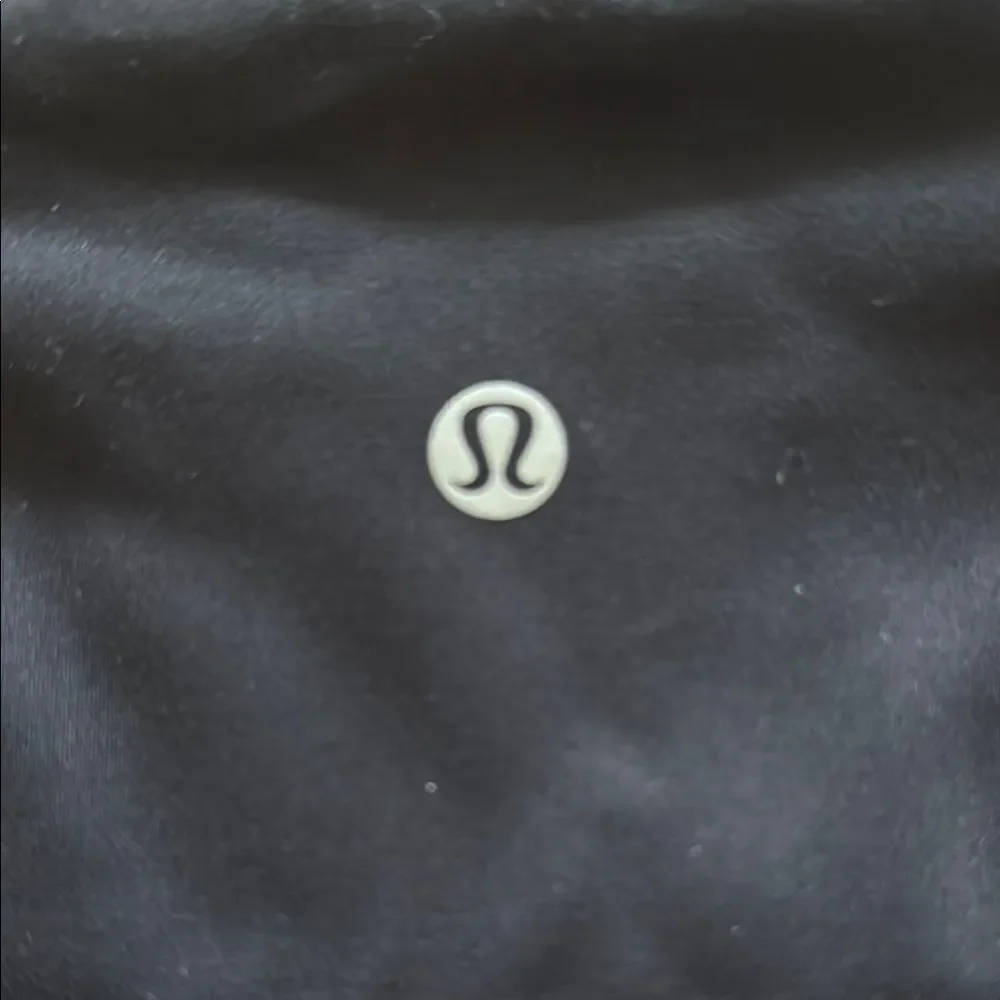 Lululemon Black High-Waisted Leggings with lace design
